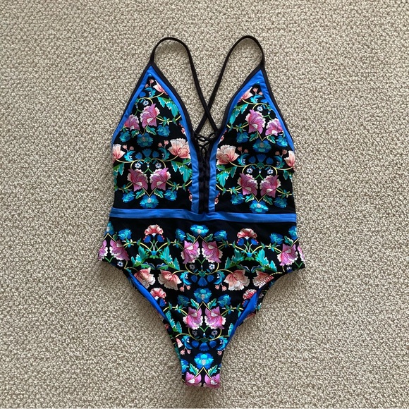 Nanette Lepore Other - Nanette Lepore Floral One Piece Swimsuit Black Blue Size Small Cheeky LIKE NEW